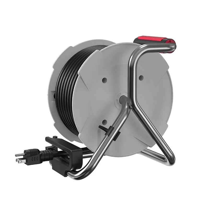 3 منافذ USB2.4A بكرة الحبل البلاستيكي 50 قدمًا مع حماية الحمل الزائد