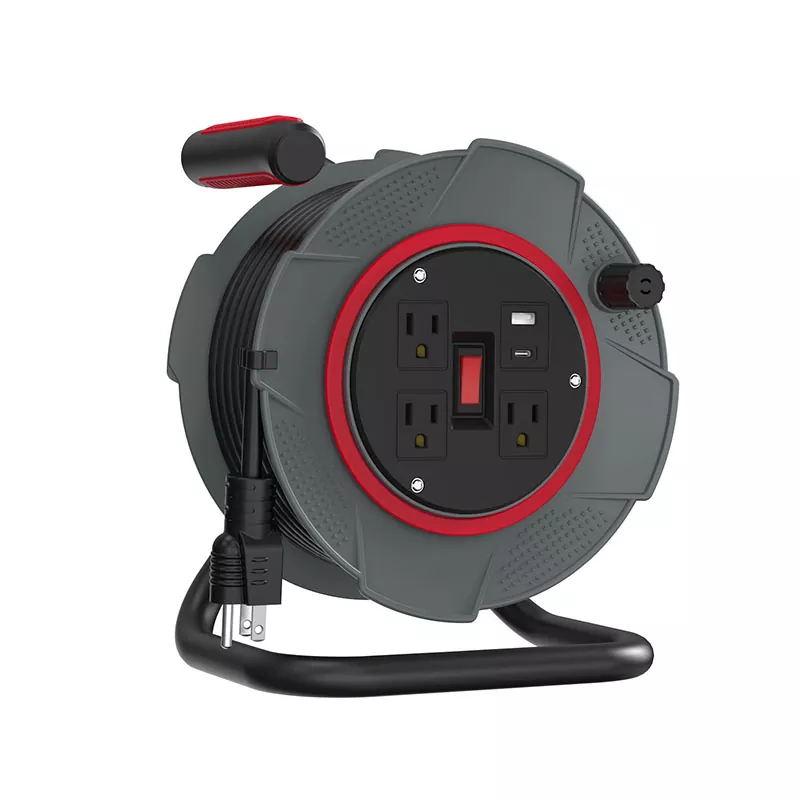 3 Outlets USB بلاستيك بكرة 45 قدم