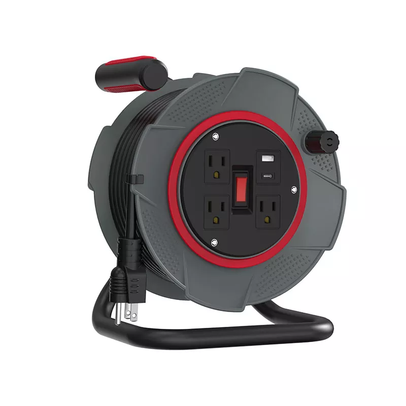 3 Outlets USB بلاستيك بكرة 45 قدم