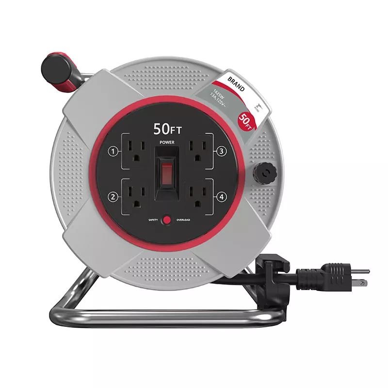 4 منافذ بكرة الحبل البلاستيكي 50 قدمًا مع حماية الحمل الزائد